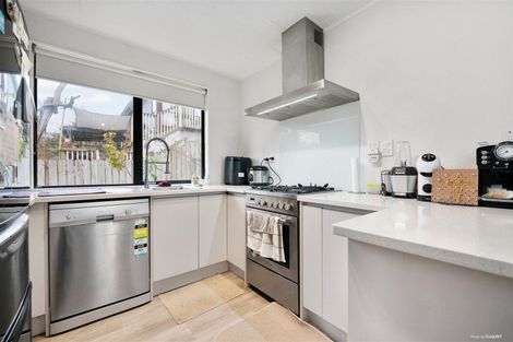 Photo of property in 46 Maywood Crescent, Glen Eden, Auckland, 0602