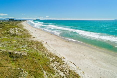 Photo of property in 1 Hebe Crescent, Papamoa Beach, Papamoa, 3118