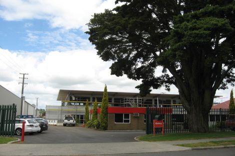 Photo of property in 2/268 Queen Street, Pukekohe, 2120