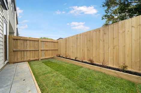 Photo of property in 28c Moire Road, Massey, Auckland, 0614