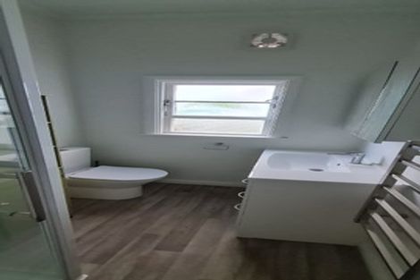 Photo of property in 4/71 Garden Road, Northland, Wellington, 6012