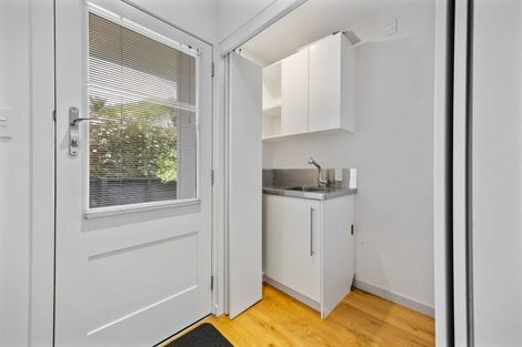 Photo of property in 8 Shelbourne Street, Nelson, 7010