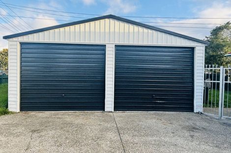 Photo of property in 33 Earlsworth Road, Mangere East, Auckland, 2024