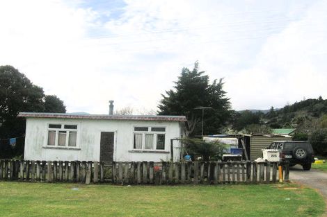 Photo of property in 225 Edward Street, Coromandel, 3506