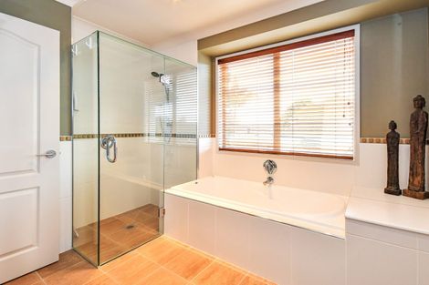 Photo of property in 53 Keywella Drive, Conifer Grove, Takanini, 2112