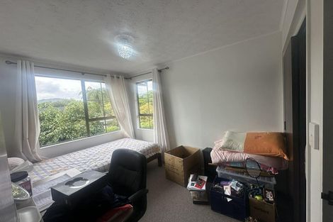 Photo of property in 2 Mcenroe Grove, Naenae, Lower Hutt, 5011