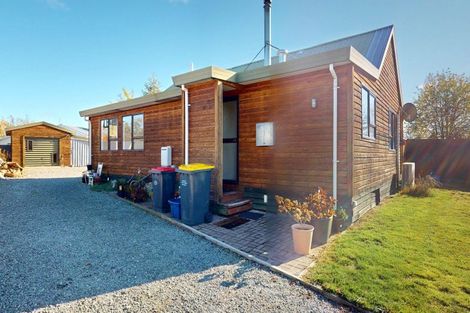 Photo of property in 10 Fraser Crescent, Twizel, 7901