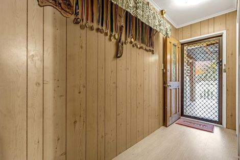 Photo of property in 16 Garus Avenue, Mangere East, Auckland, 2024