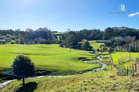 Photo of property in 2 Waterfall Lane, Kerikeri, 0230