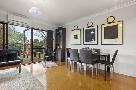 Photo of property in 9 Warden Place, Mangere Bridge, Auckland, 2022