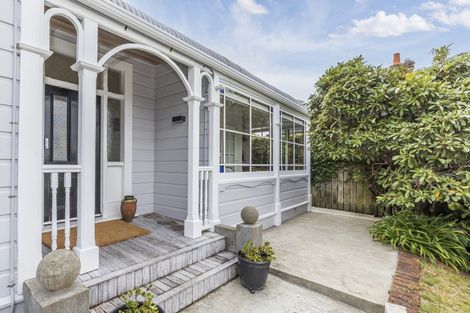 Photo of property in 20 Plunket Street, Kelburn, Wellington, 6012