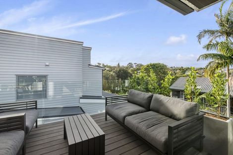 Photo of property in 29a Penzance Road, Mairangi Bay, Auckland, 0630