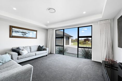 Photo of property in 21 Delta Way, Te Kowhai, Hamilton, 3288