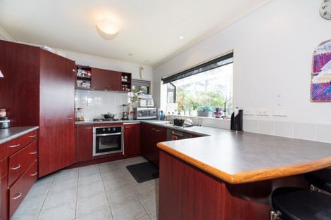 Photo of property in 21 Samara Place, Clendon Park, Auckland, 2103