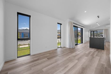 Photo of property in 1 Hadley Place, Cromwell, 9310