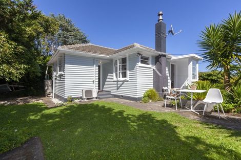Photo of property in 46 Glen Road, Raumati South, Paraparaumu, 5032