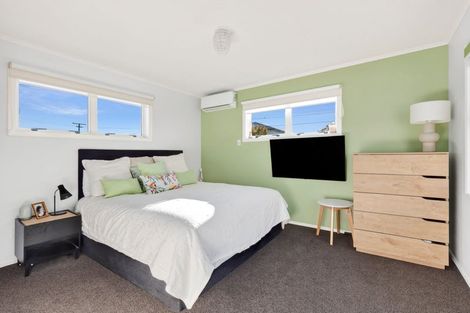 Photo of property in 40 Southsea Crescent, Silverdale, Hamilton, 3216
