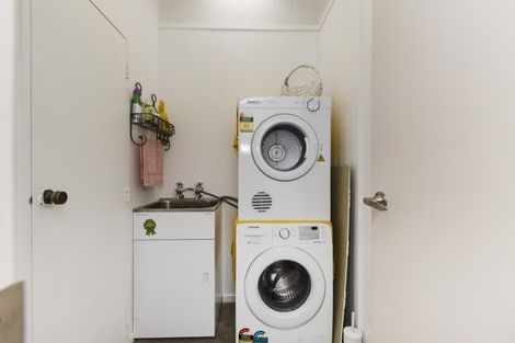 Photo of property in 10 Milverton Avenue, Hokowhitu, Palmerston North, 4410