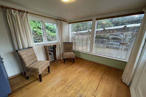 Photo of property in 12 Bristol Street, Island Bay, Wellington, 6023