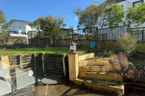 Photo of property in 2/18 Valley Road, Browns Bay, Auckland, 0630
