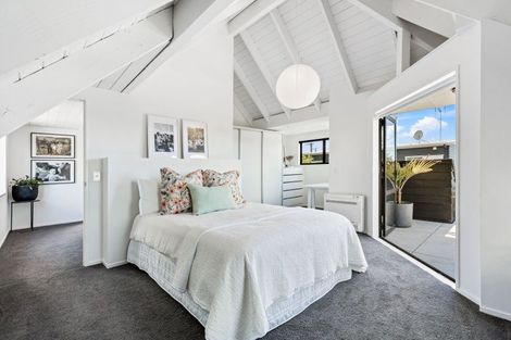 Photo of property in 89 Hebron Road, Waiake, Auckland, 0630