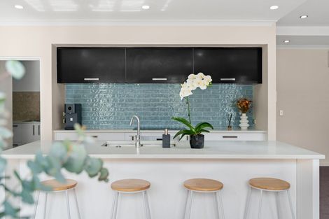 Photo of property in 6 Malachy Grove, Aidanfield, Christchurch, 8025