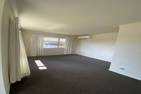 Photo of property in 44 Wayne Francis Drive, East Tamaki, Auckland, 2016