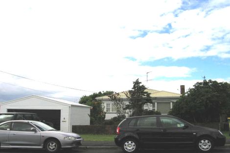 Photo of property in 2/6 Fenwick Avenue, Milford, Auckland, 0620