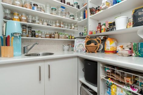Photo of property in 5a Waikowhai Place, Raglan, 3225
