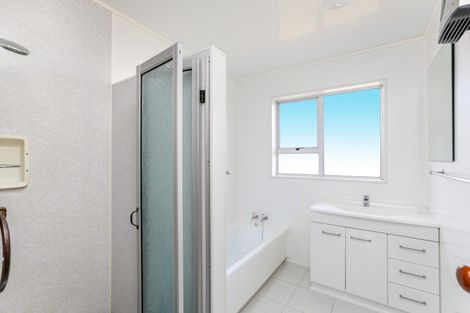 Photo of property in 67 Wallace Place, Westown, New Plymouth, 4310