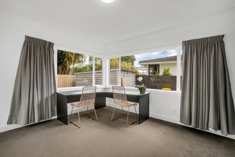 Photo of property in 36a Hereford Street, Te Atatu Peninsula, Auckland, 0610