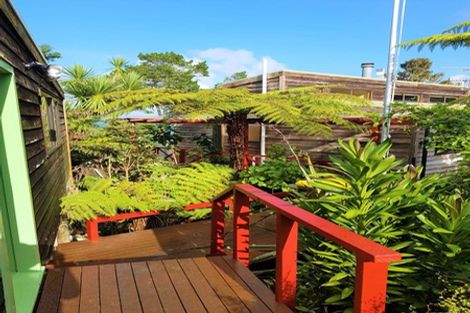 Photo of property in 58 Rosecamp Road, Beach Haven, Auckland, 0626