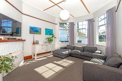 Photo of property in 129 Iranui Road, Inner Kaiti, Gisborne, 4010