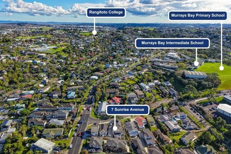 Photo of property in 1b Clematis Avenue, Murrays Bay, Auckland, 0630