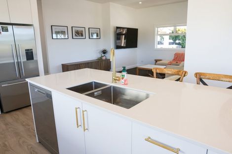 Photo of property in 1312 Devon Road, Brixton, Waitara, 4382