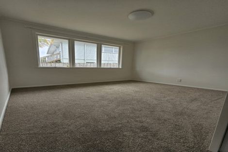 Photo of property in 42 Lyttelton Avenue, Forrest Hill, Auckland, 0620