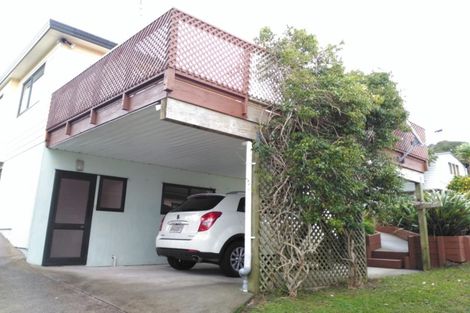 Photo of property in 1/12 Holiday Road, Stanmore Bay, Whangaparaoa, 0932