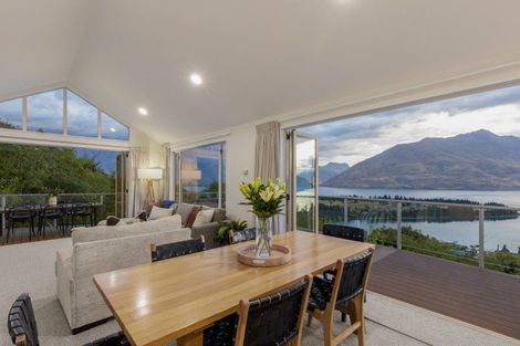 Photo of property in 7b Manchester Place, Queenstown, 9300