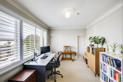 Photo of property in 212 Terrace Road, Parkvale, Hastings, 4122