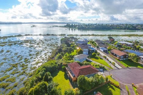 Photo of property in 30 Realm Place, Massey, Auckland, 0614