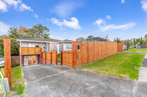 Photo of property in 13 Redwood Drive, Massey, Auckland, 0614