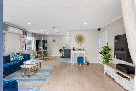 Photo of property in 58a Tironui Road, Takanini, 2112