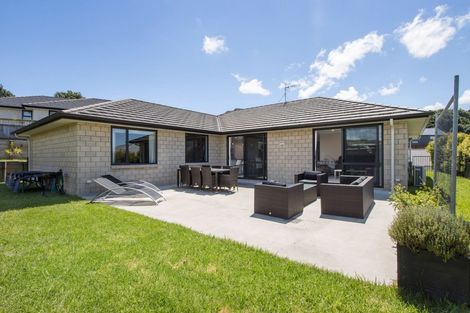 Photo of property in 3 Lakeside Terrace, Omokoroa, 3114