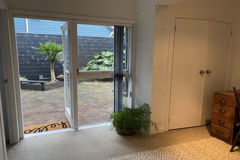 Photo of property in 1/19 Pemberton Avenue, Bayview, Auckland, 0629