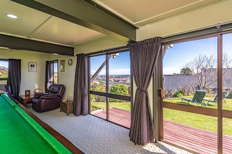 Photo of property in 22 Shakespeare Road, Bastia Hill, Whanganui, 4500