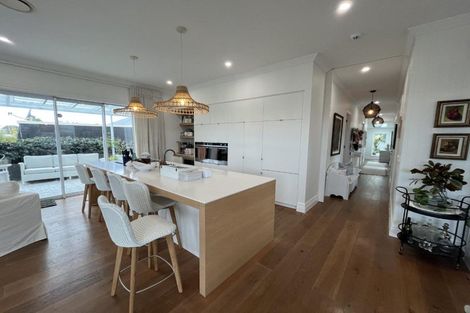 Photo of property in 161 Lemon Street, Strandon, New Plymouth, 4312