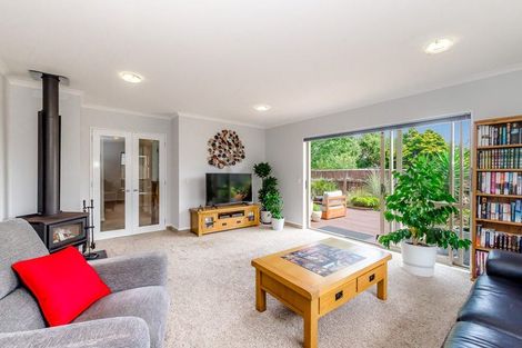 Photo of property in 17 Te Kupe Road, Paraparaumu Beach, Paraparaumu, 5032