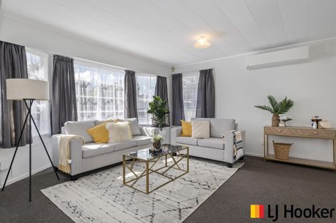 Photo of property in 11 Burndale Terrace, Manurewa, Auckland, 2102