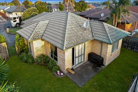 Photo of property in 23 Pateke Drive, Takanini, 2112