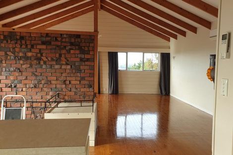 Photo of property in 85a Colwill Road, Massey, Auckland, 0614